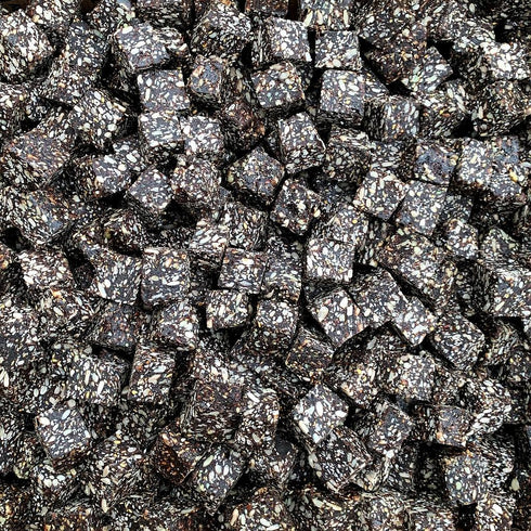 DATE, FLAX & TURMERIC, chunks of energy