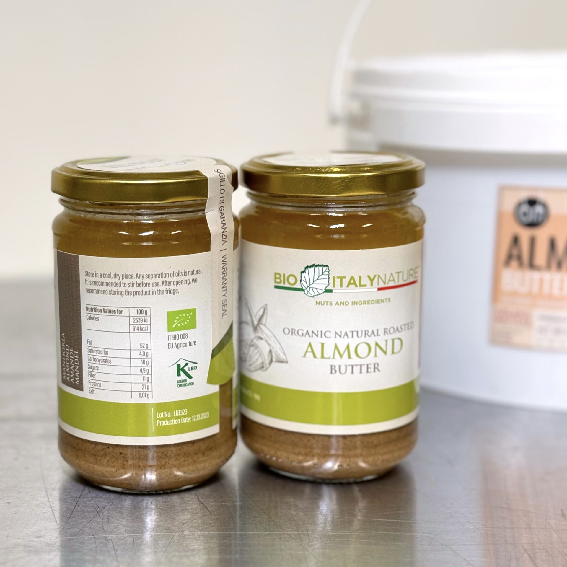 ORGANIC ALMOND BUTTER, roasted, smooth